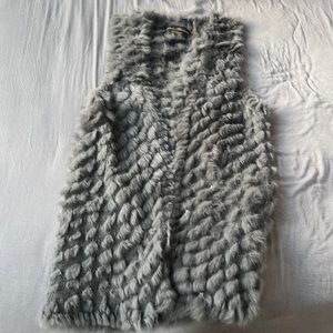 Linda Richards grey fur and knit vest Sz S